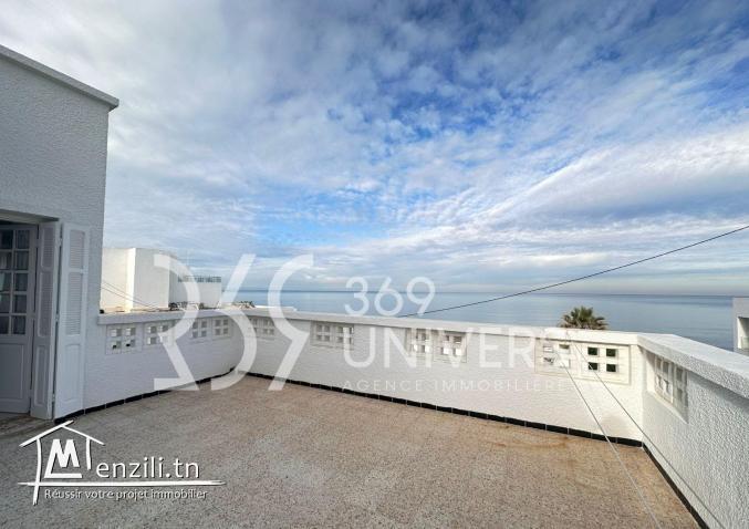 Etage de villa meublé vue sur mer à La Marsa