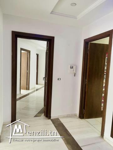 A vendre S+3 neuf a Menzah 9C