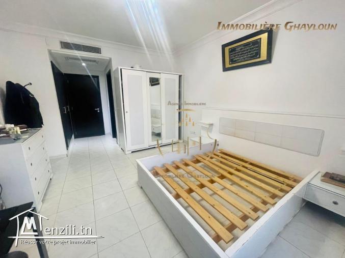 luxueux S+3 meublé  à Ennasr 2