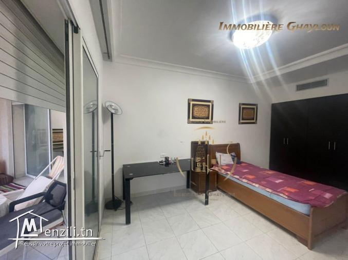 luxueux S+3 meublé  à Ennasr 2