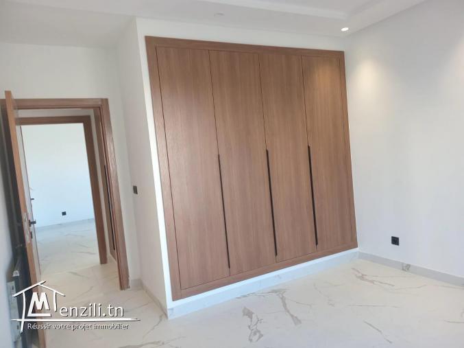 A vendre un appartement s3 aux jardins de Carthage