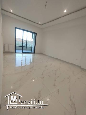 villa luxueux s3 neuf à Ennasr 2