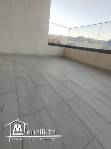 villa luxueux s3 neuf à Ennasr 2