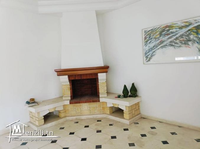 Une ferme à vendre avec une belle villa à solimen