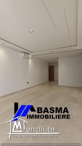 Un lumineux appartement s+2 à vendre situé à sahloul1