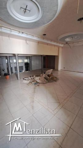 Local Commercial à Louer - Tunis Centre, Rue Jamel Abd Ennaser