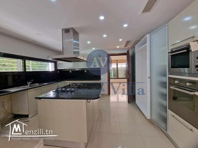 A louer une villa S+5 à Sidi Bou Saïd