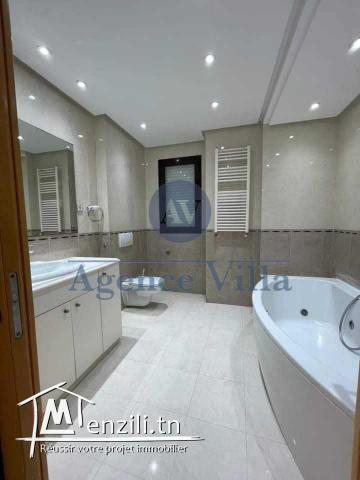 A louer une villa S+5 à Sidi Bou Saïd