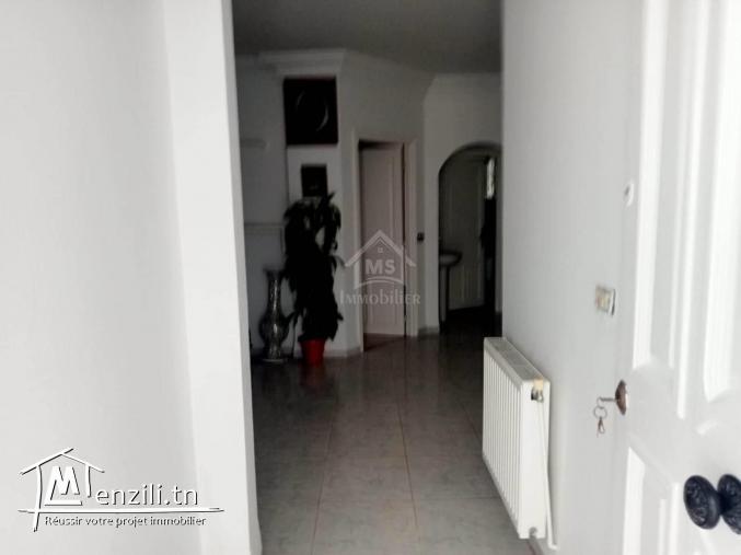 2 étages indépendants à Hammamt Nord à vendre 51355351