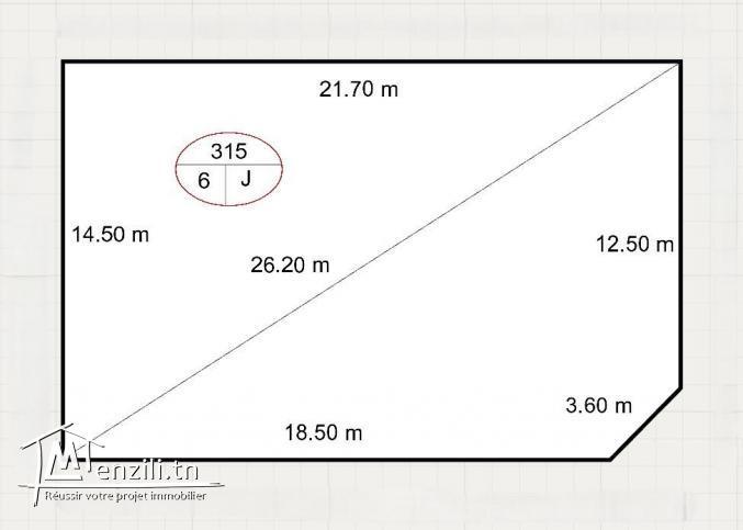 Terrain de 327m² proche de la mer