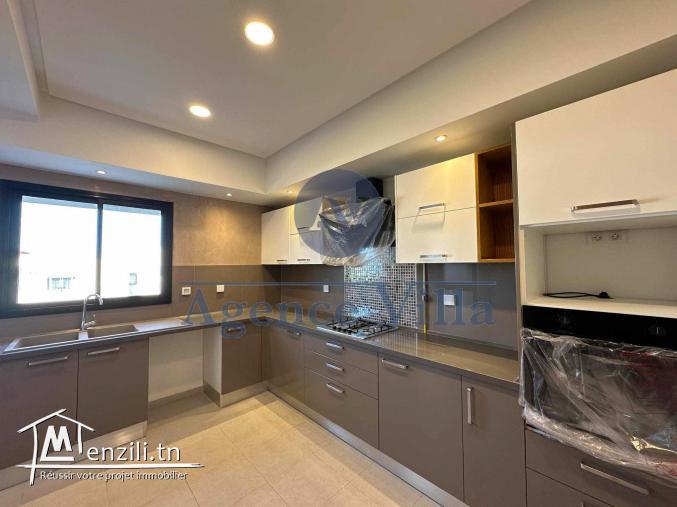 un appartement s+3 à la soukra avec terasse