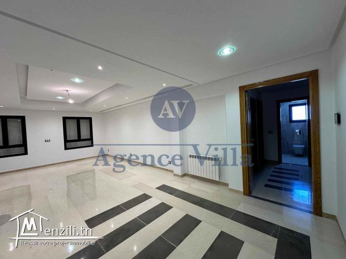 un appartement s+3 à la soukra avec terasse