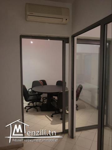 Cabinet médical ou bureau Hall + 3 pièces proche Clinique El Manar Tunis