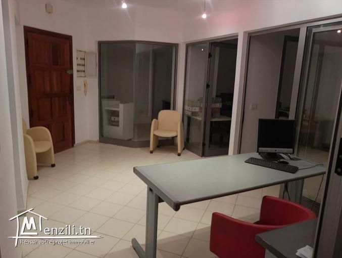 Cabinet médical ou bureau Hall + 3 pièces proche Clinique El Manar Tunis