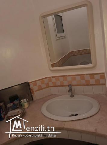 Cabinet médical ou bureau Hall + 3 pièces proche Clinique El Manar Tunis