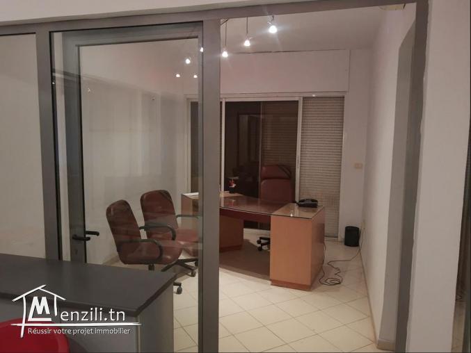 Cabinet médical ou bureau Hall + 3 pièces proche Clinique El Manar Tunis
