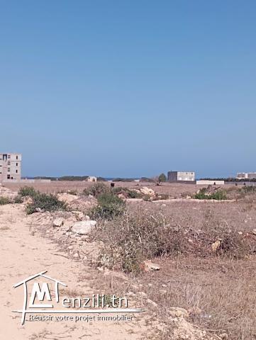 un terrain vue sur mer à kerkouane avec facilité du paiement