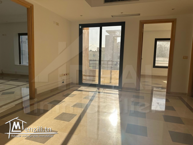 AL Bureau 100m² au Lac1