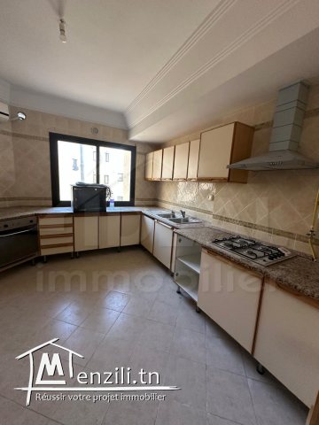 AL Bureau 130m² au Lac1