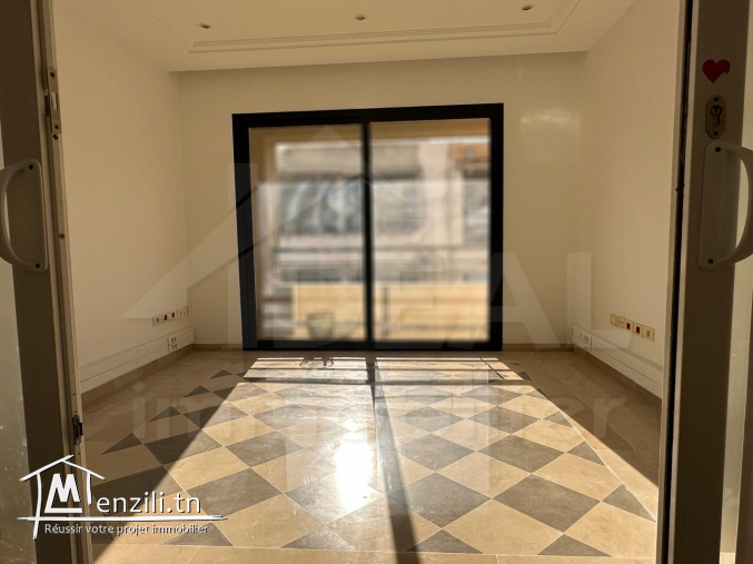 AL Bureau 170m² au Lac1