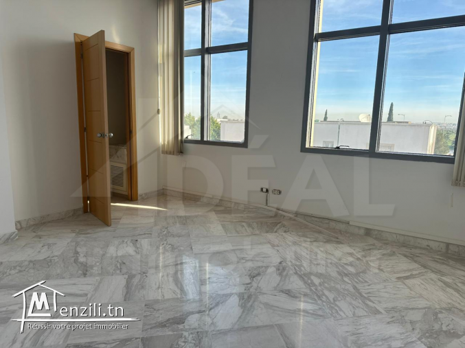 AL Bureau 5p au lac1