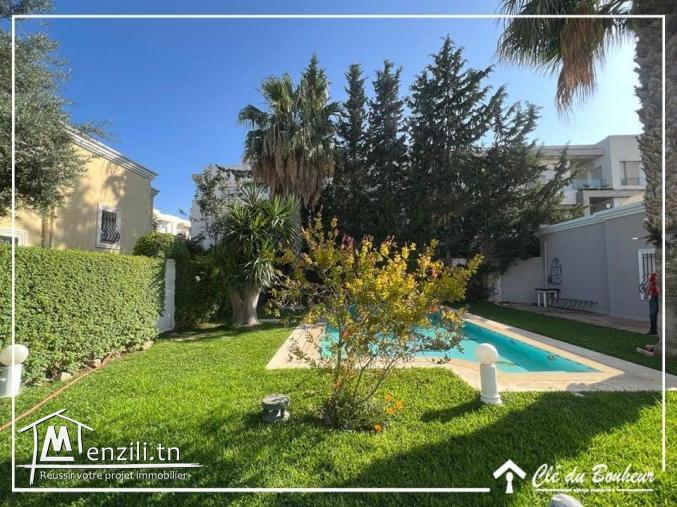 Villa Haut Standing de 1000 m² à Chotrana 2