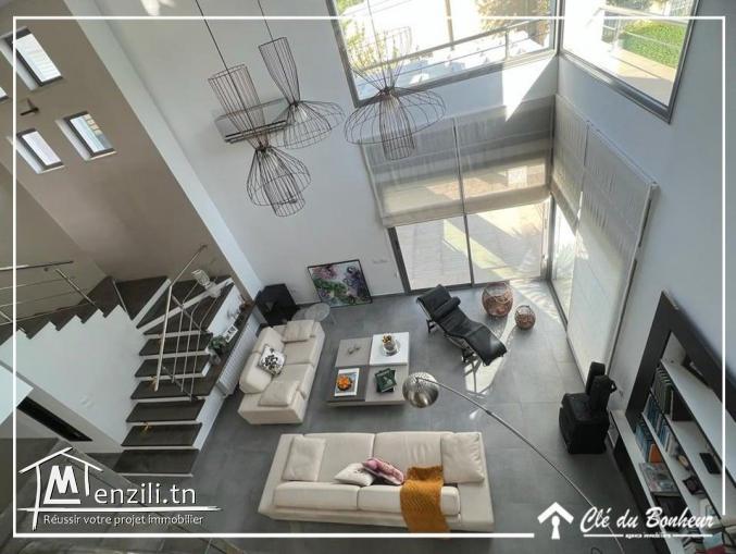 Villa Haut Standing de 1000 m² à Chotrana 2