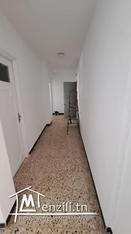 Appartement S+3 à Vendre - Bab El Jazira Tunis Centre-ville