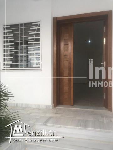 Appartement s+3 de 185 m2