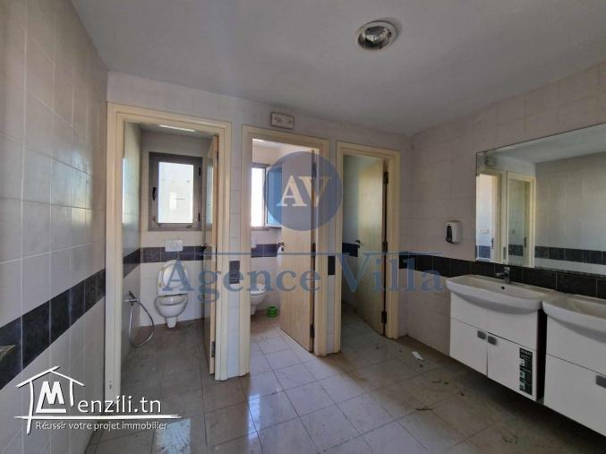 un immeuble bureautique au lac 1