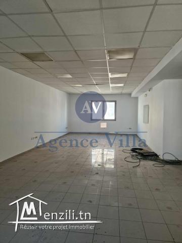 un étage de 250m² au lac 1