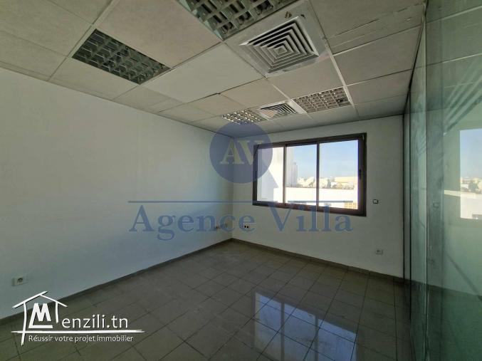 un étage de 250m² au lac 1