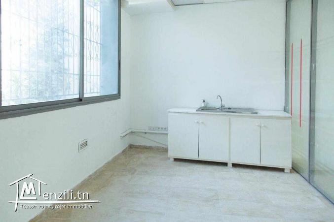 Très joli bureau 330 m² en open space à alain savary