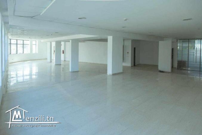 Très joli bureau 330 m² en open space à alain savary