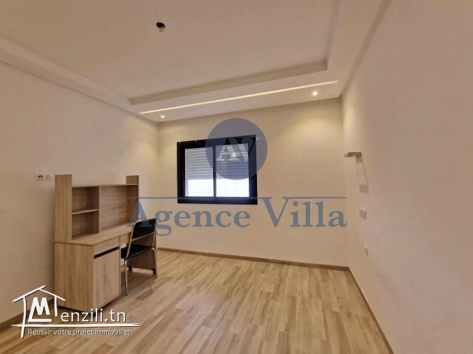 un duplex s+4 à marsa plage