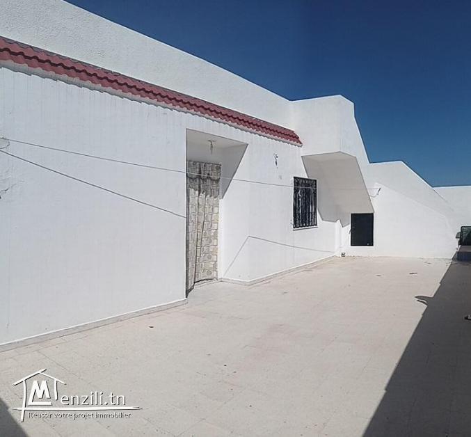 Villa 3 étages à naasen