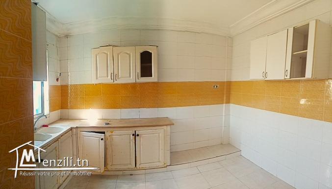 Villa 3 étages à naasen