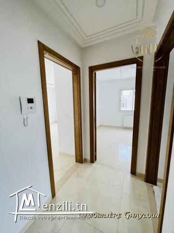 LUXUEUX S+1 à Menzah 9C