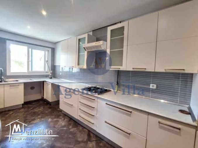 un duplex aux jardins de carthage