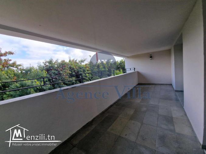 un appartement s+3 à la marsa cité stade