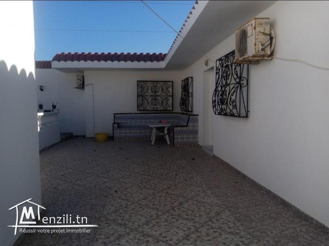 A vendre une villa de maitre à Cité Mansoura Kélibia