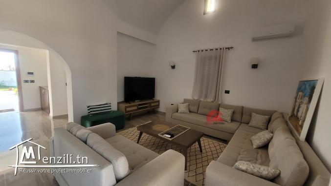 GRANDE MAISON MEUBLÉE SUR MEZRAYA DJERBA TUNISIE