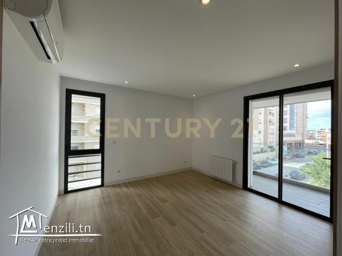 Un s+2 à Louer de 131m2