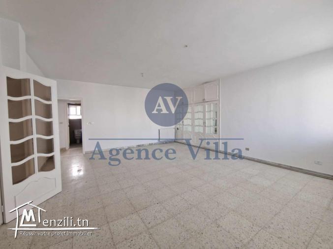 un appartement s+4 à la marsa plage