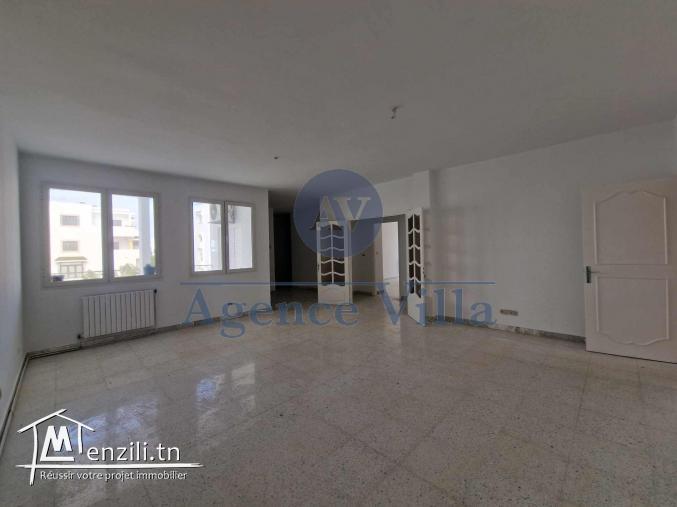 un appartement s+4 à la marsa plage