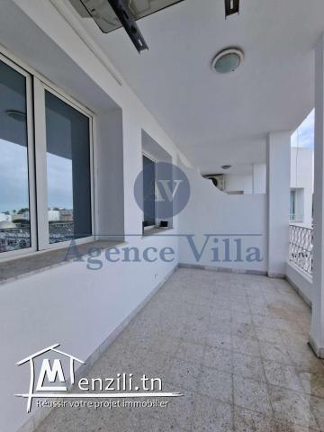 un appartement s+4 à la marsa plage