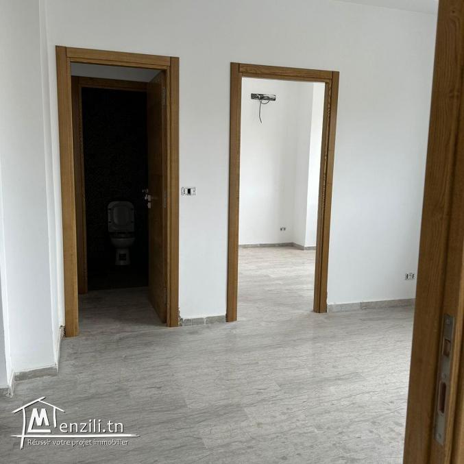 Bureau S+2 à Louer - Beb El Khadra, Tunis