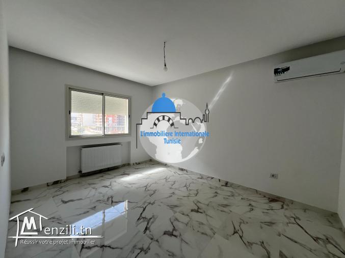 A vendre S2 à sahloul neuf