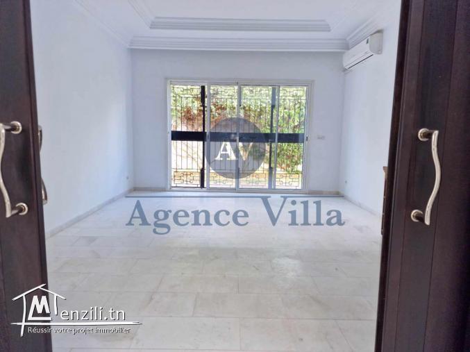 une villa s+5 à ain zaghouan nord