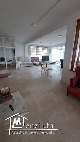 À VENDRE / À LOUER | Showroom avec atelier - Soukra Chotrana 1